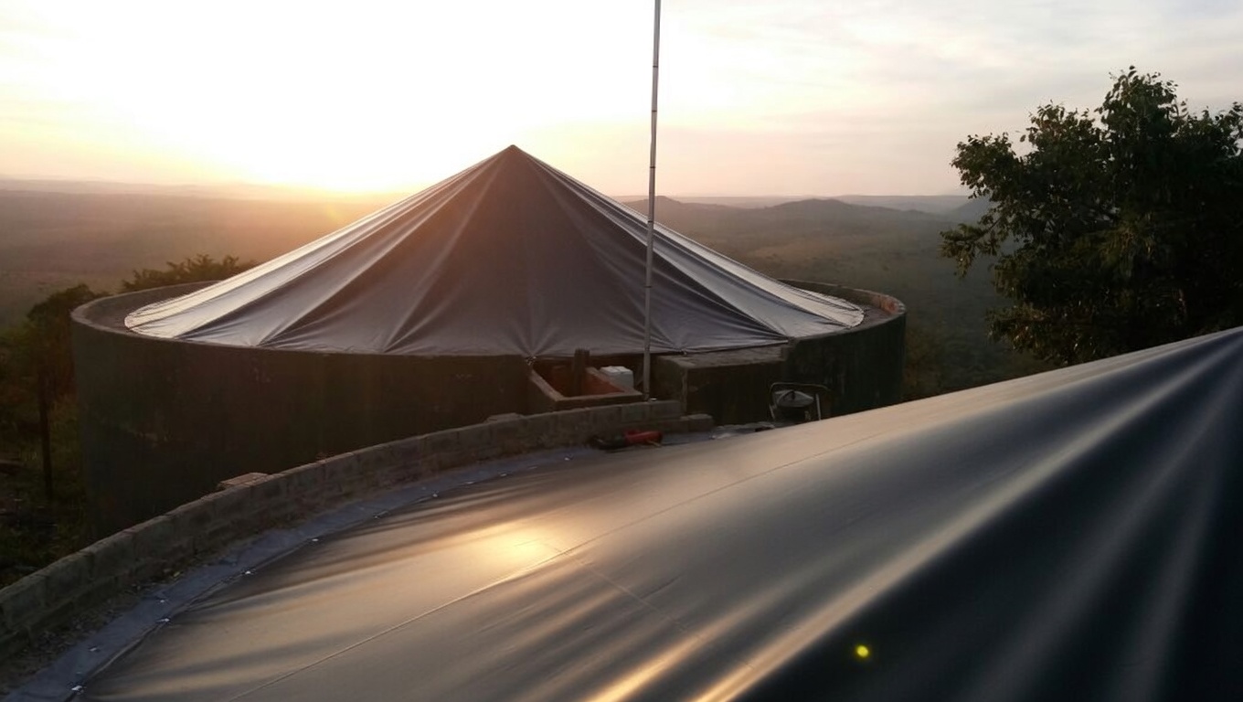 Pitched Roof Cover 700g 46.7